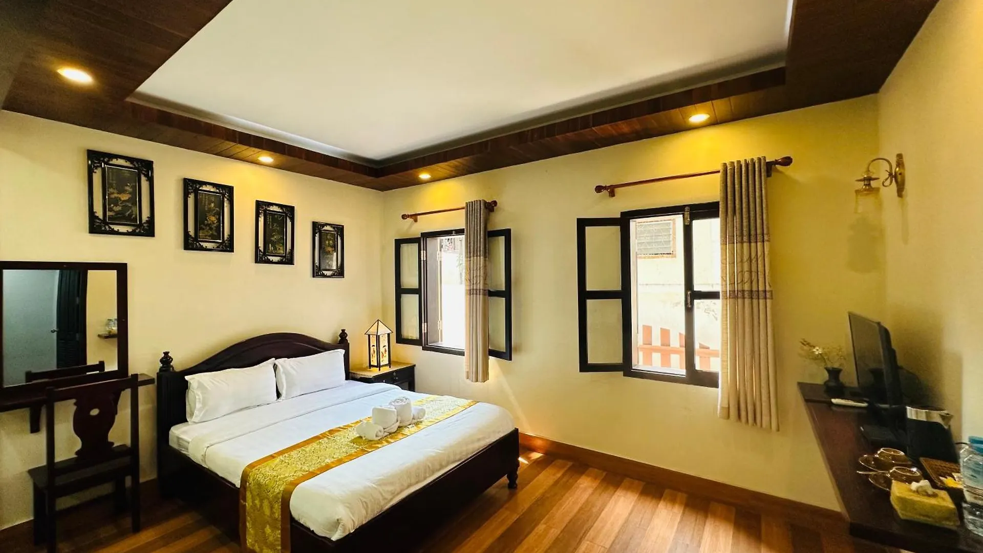 Luang Prabang Villa Ban Pakham Hotel