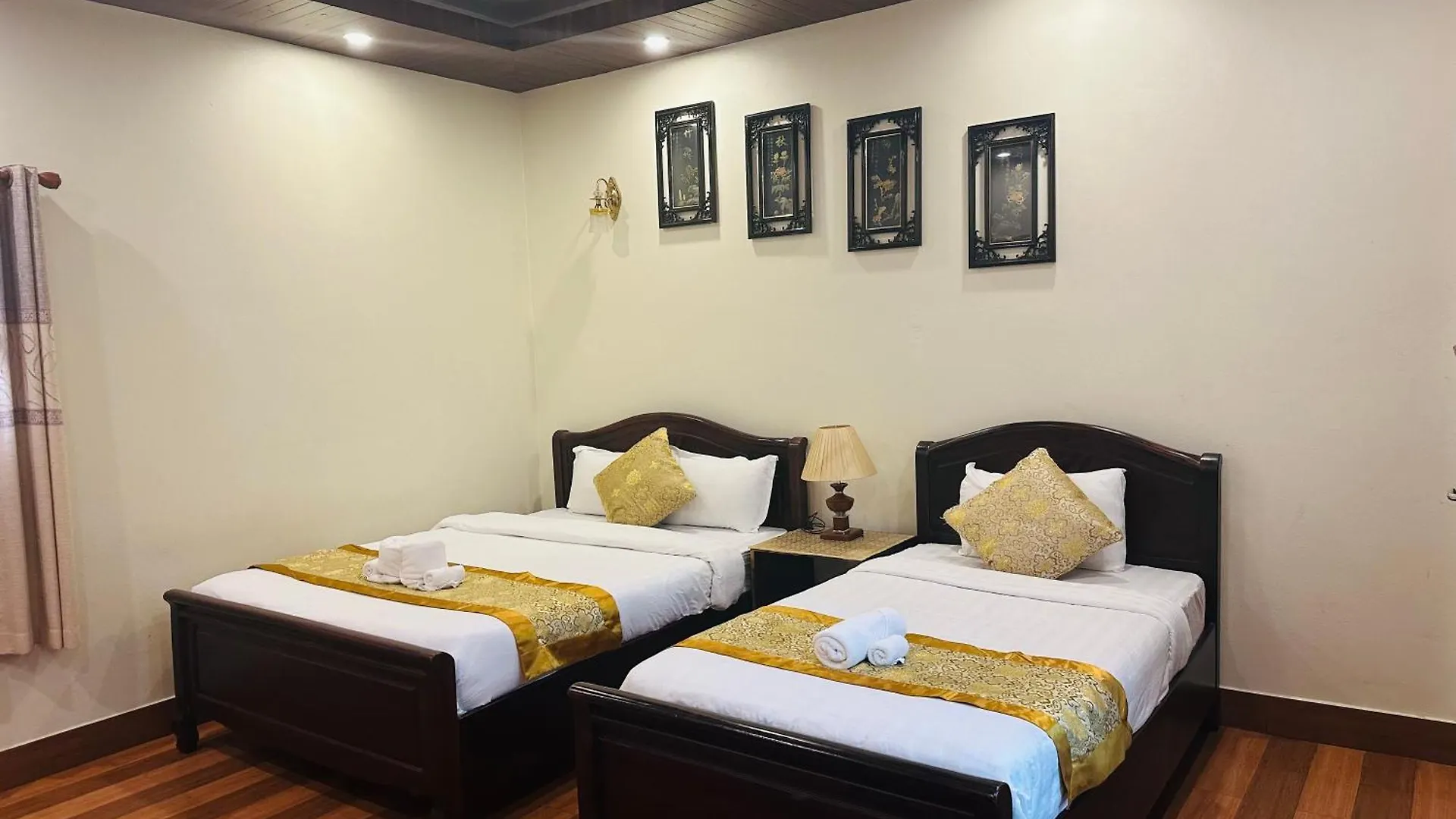 Luang Prabang Villa Ban Pakham Hotel